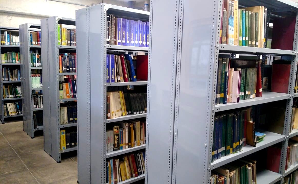 Stand de Libros 001